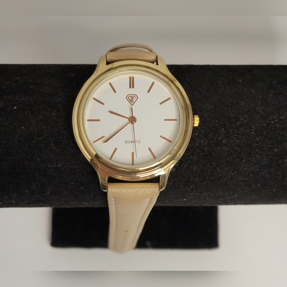 ▪︎New! DF Women's Watch